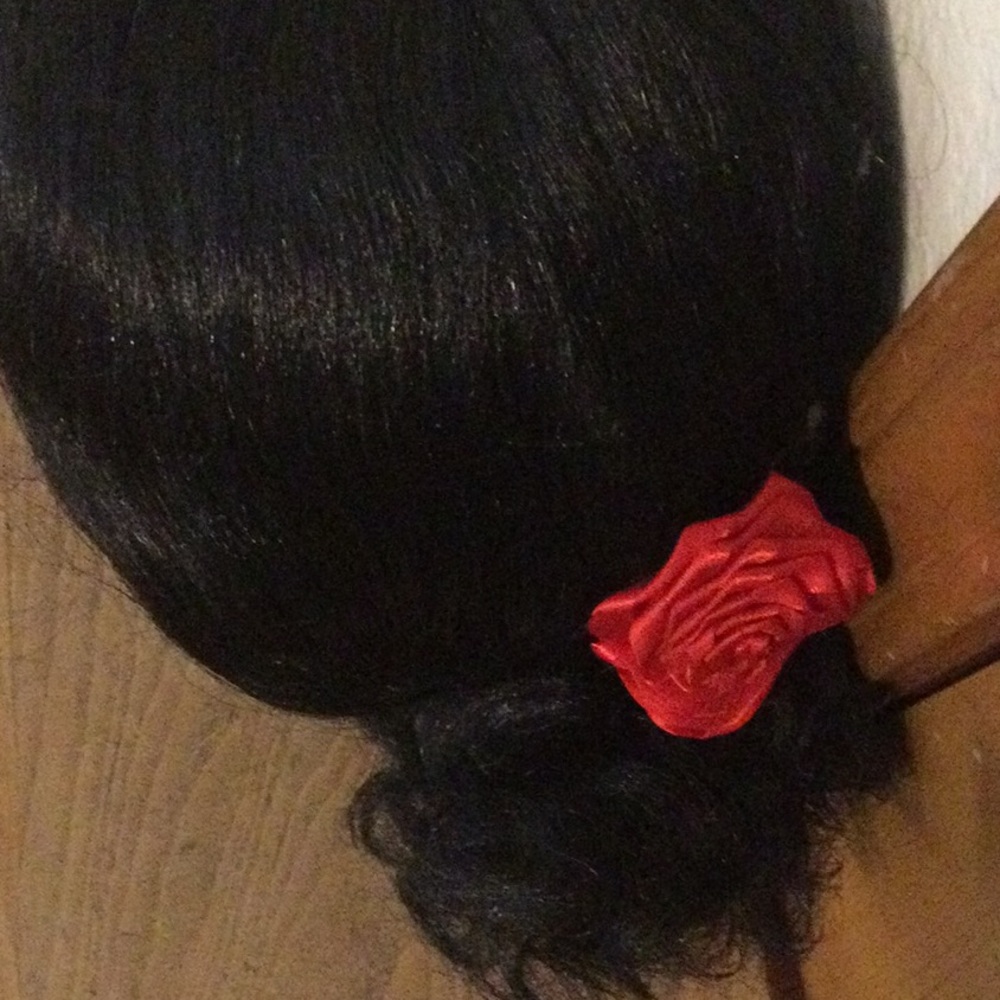 Bundle wig/Spanish dancer costume size Large. - Picture 3 of 12